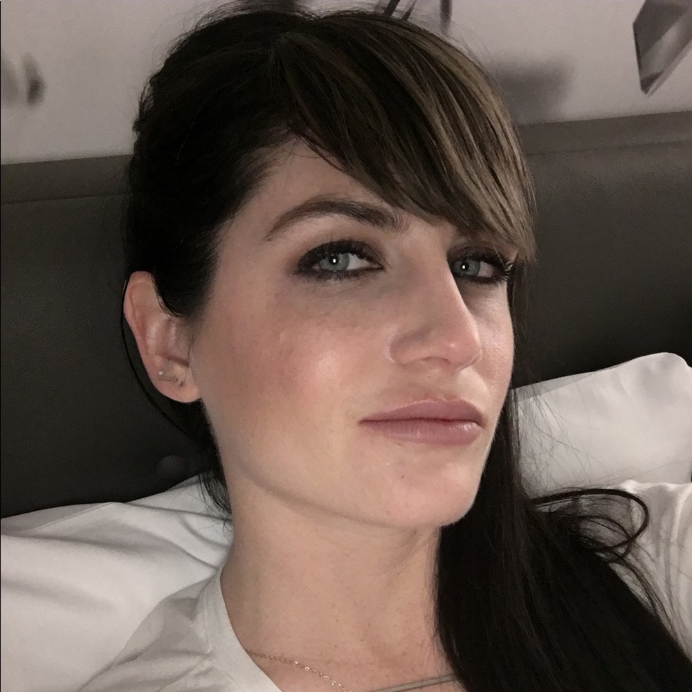 Meet your Posher, Emilie